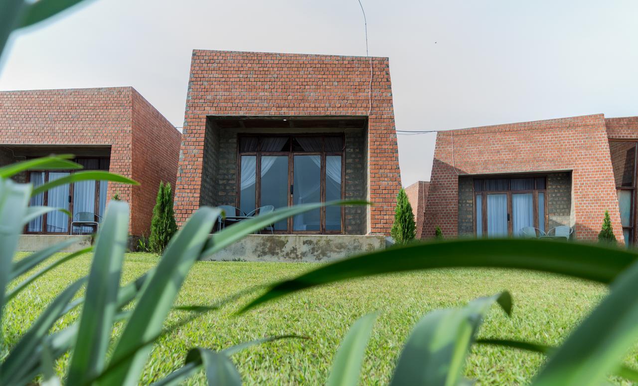 Buvi Lodge Limited 恩德培 外观 照片